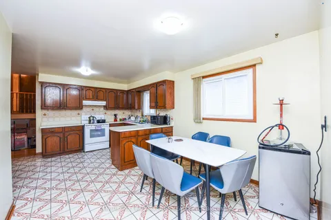 60A Sentinel Rd, Toronto, ON M3J 3T6