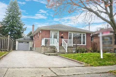 3 Paragon Rd, Toronto, ON M9R 1J6