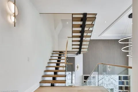 556 FOURTH Line, Oakville, ON L6L 5A7