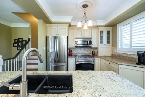 156 WAKEFIELD Rd, Milton, ON L9T 2L9