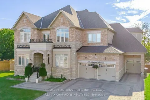 18 Bedouin Cres, Brampton, ON L6P 4H3