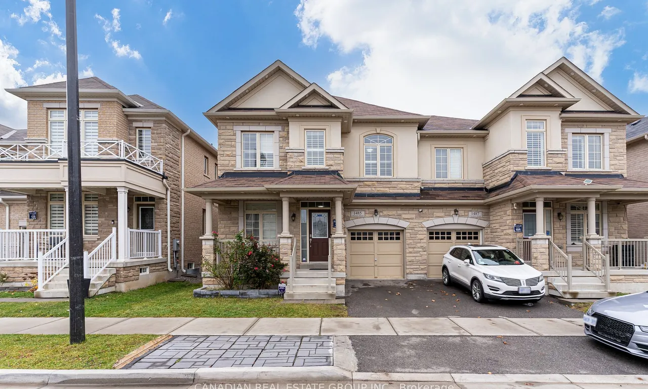 1485 Chretien St, Milton, ON L9E 1J1