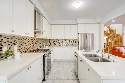 1485 Chretien St, Milton, ON L9E 1J1