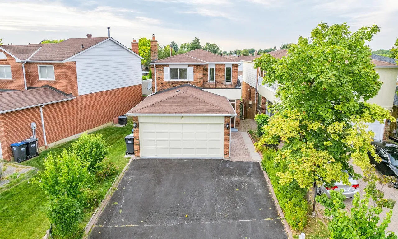 6 Banting Cres, Brampton, ON L6Y 2L8
