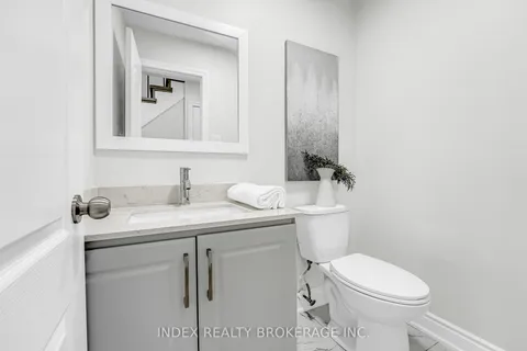 6 Banting Cres, Brampton, ON L6Y 2L8