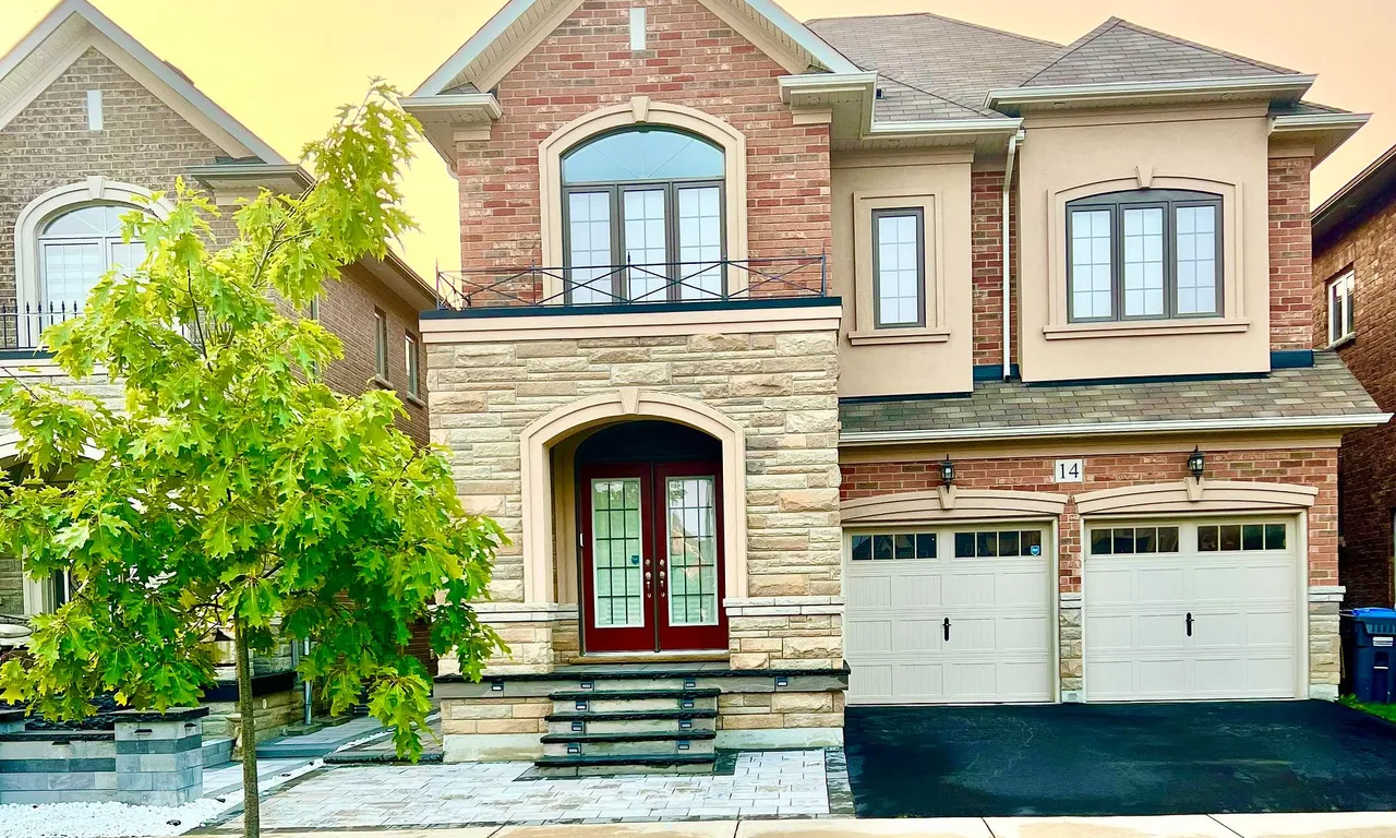 14 Loomis Rd, Brampton, ON L7A 4X4