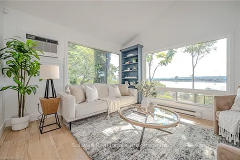 636 WEST OVAL Dr, Burlington, ON L7T 1B9