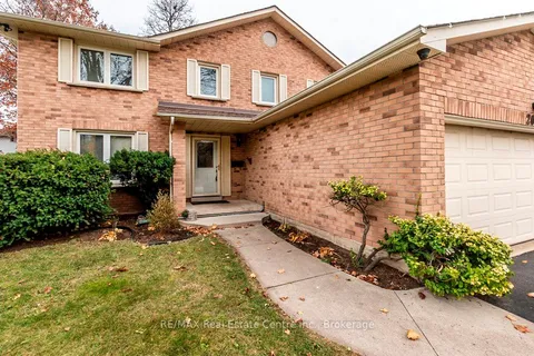 2031 Headon Forest Dr, Burlington, ON L7M 2M2