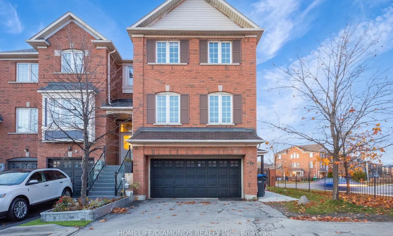 250 RICHVALE Dr, Brampton, ON L6Z 4W9