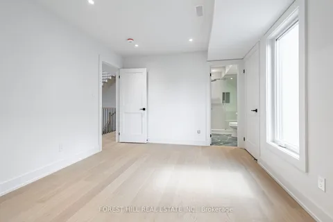 180 Lake Shore Dr, Toronto, ON M8V 2A9