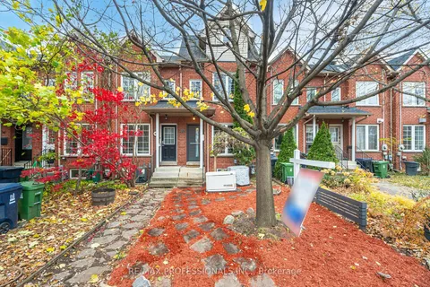 38 Osler St, Toronto, ON M6P 4A2