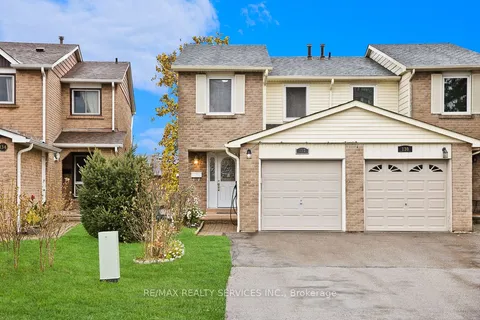 132 Ashridge Crt, Mississauga, ON L4Z 1M9