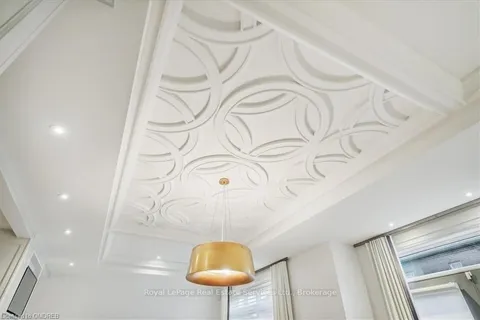 3272 POST ROAD Rd, Oakville, ON L6H 1L2