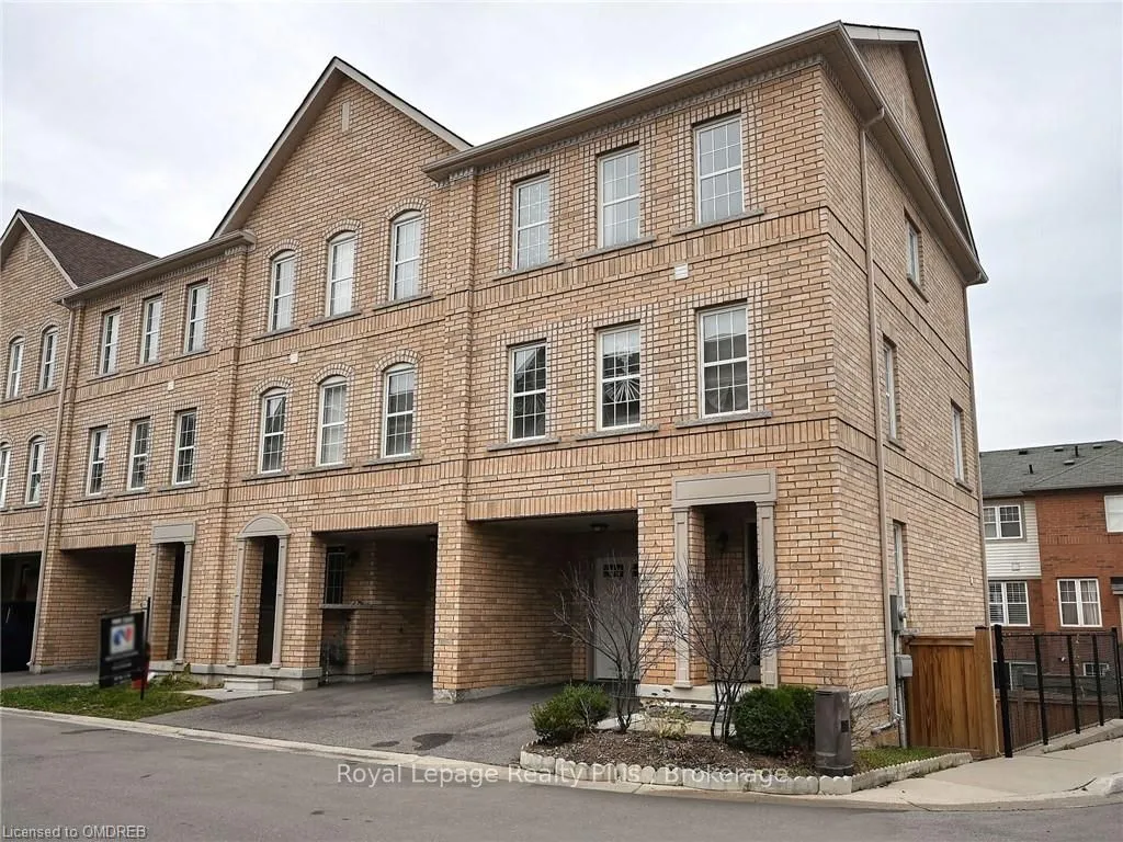 2280 BARONWOOD Dr, Oakville, ON L6M 0K4