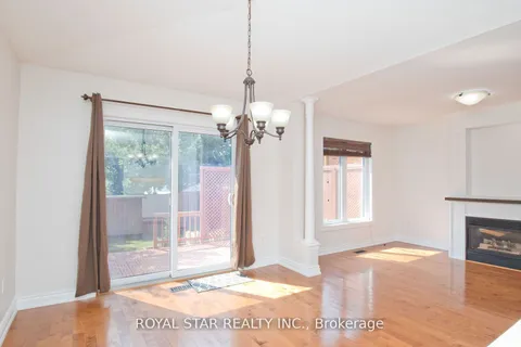 2964 Jackson Dr, Burlington, ON L7M 4K6