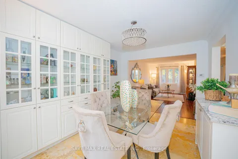 6 Campkin St, Brampton, ON L6Y 3H2