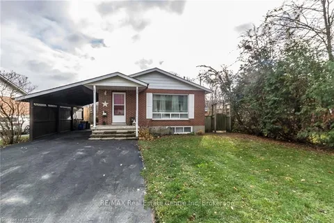 34 MILTON HEIGHTS Cres, Milton, ON L9T 2W7
