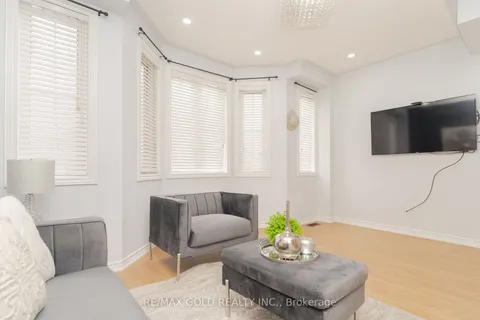 25 Telegraph St, Brampton, ON L6Z 0H9