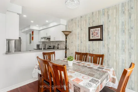 17 Manett Cres, Brampton, ON L6X 4X4