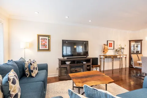 1561 Newlands Cres, Burlington, ON L7M 1P1