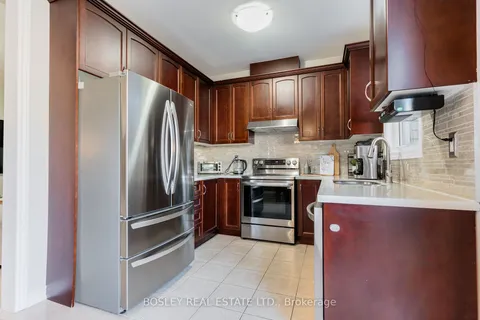 118 Aspermont Cres, Brampton, ON L6P 3Z4