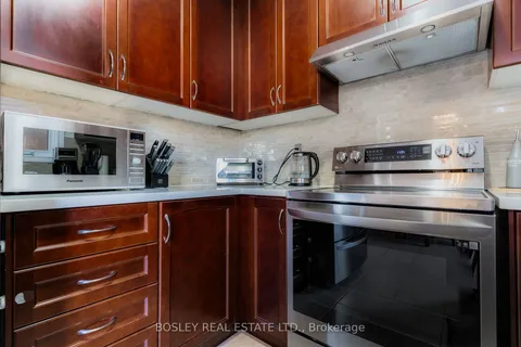 118 Aspermont Cres, Brampton, ON L6P 3Z4