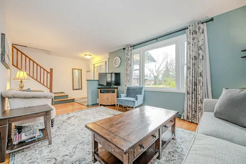 1399 Augustine Dr, Burlington, ON L7P 2M9
