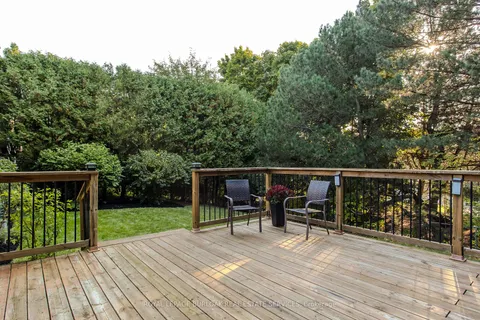 1771 Heather Hills Dr, Burlington, ON L7P 2Z1