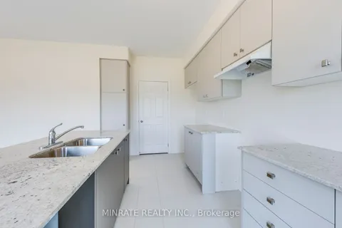 3147 Goodyear Rd, Burlington, ON L7M 1A2