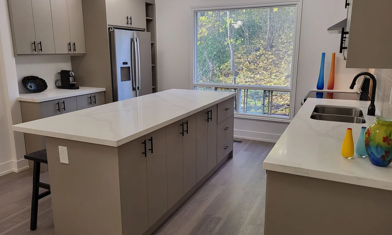 Att/Row/Twnhouse 3 bedroom 2 bathroom at 200 Keele St in Toronto - MLS# W11436297