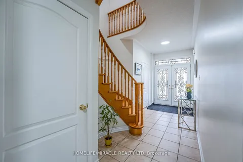 75 Iron Block Dr, Brampton, ON L7A 0J1