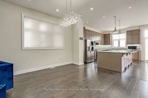 3186 Hines Dr, Oakville, ON L6M 0Z9