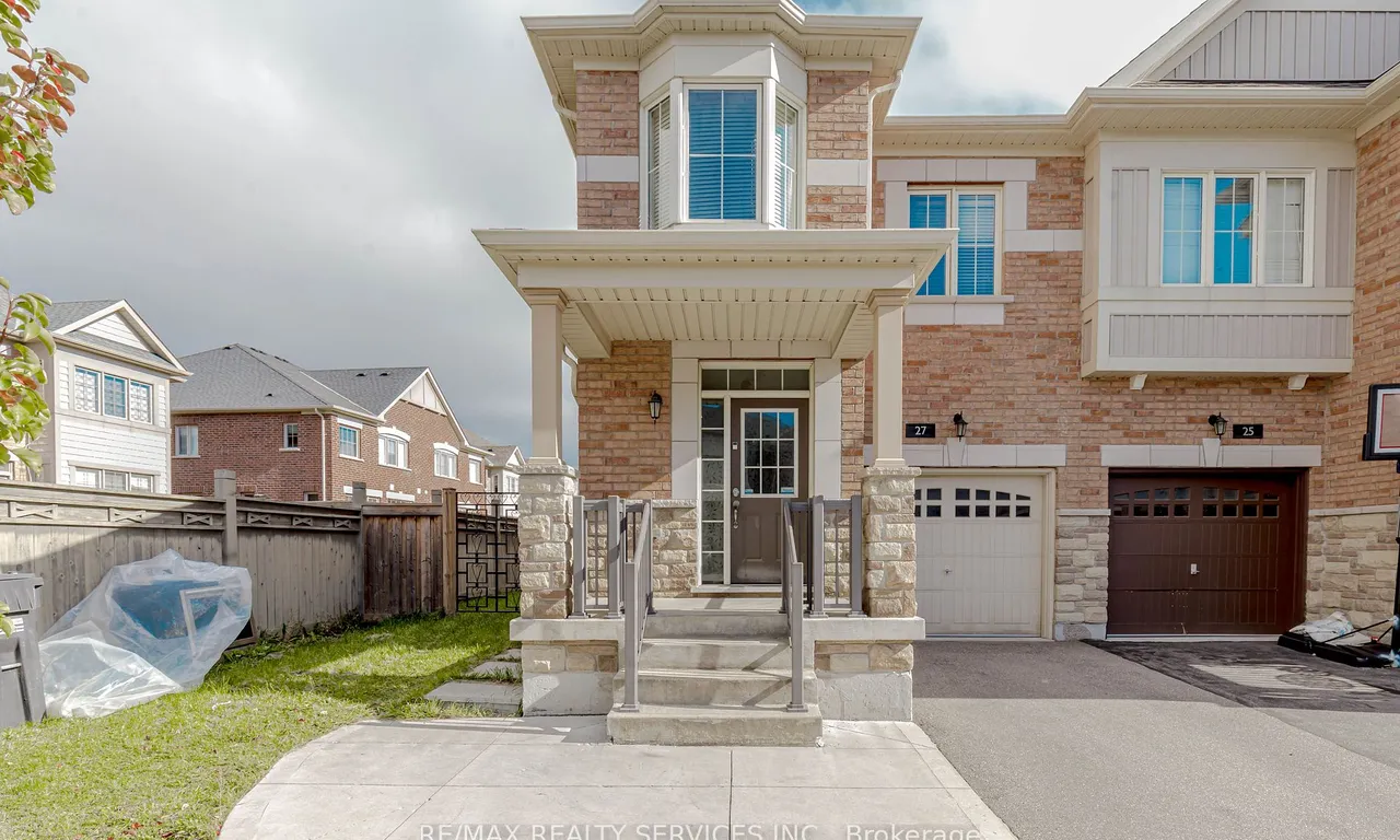 27 Biddens Sq, Brampton, ON L6P 3P9