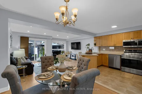 160 Marycroft Crt, Brampton, ON L7A 2G2
