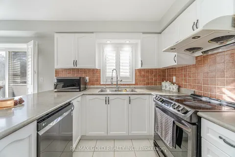 119 Checkerberry Cres, Brampton, ON L6R 2S8