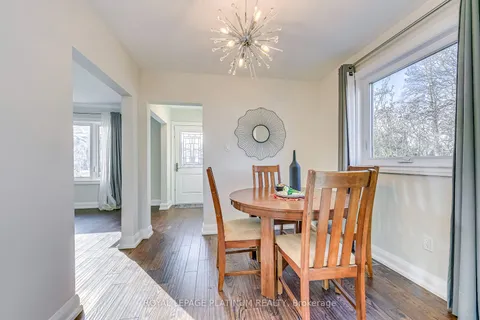 41 Edilou Dr, Toronto, ON M8W 4B4