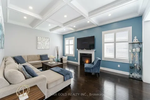 71 Squire Ellis Dr, Brampton, ON L6P 4J2