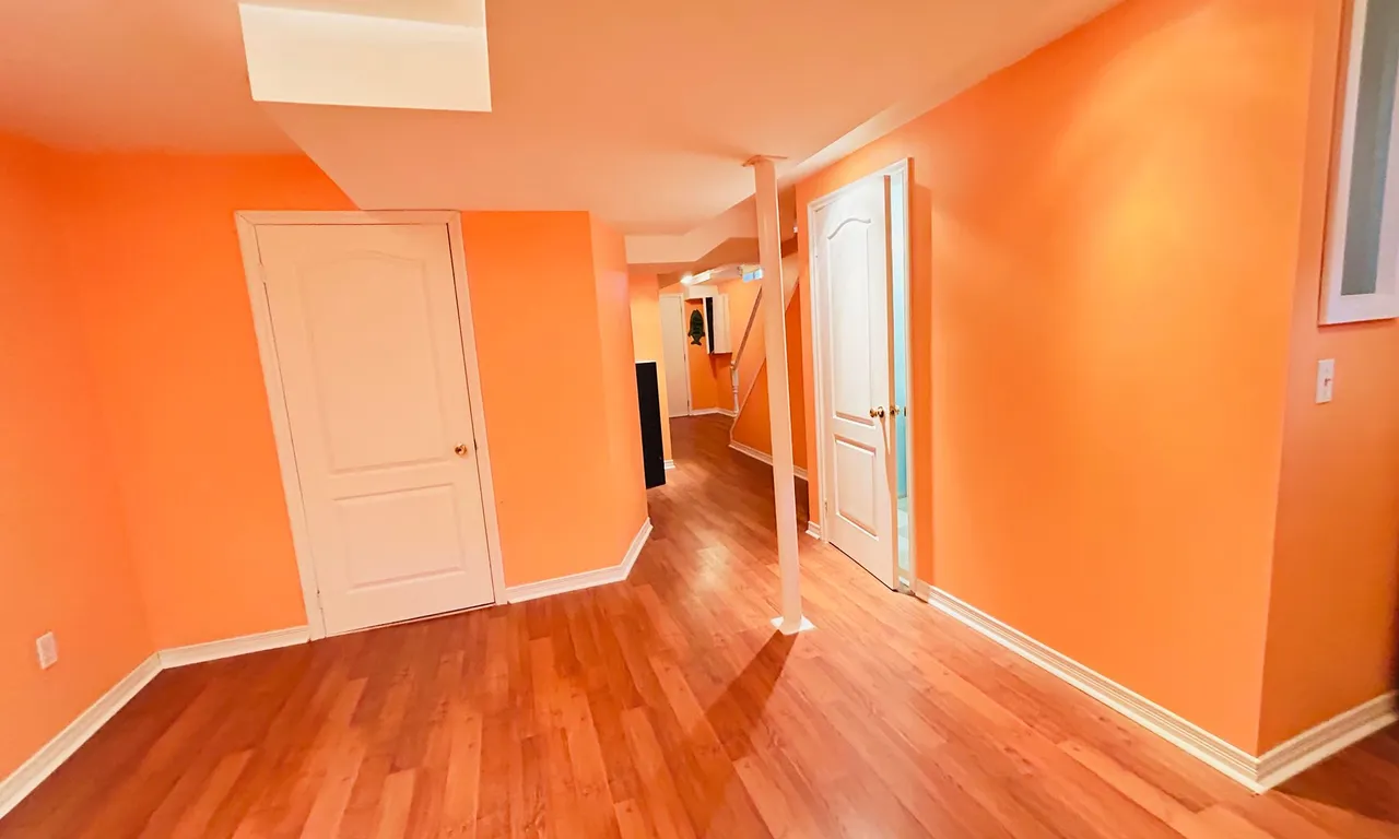 Semi-Detached kitchen at 675 Madame St Mississauga