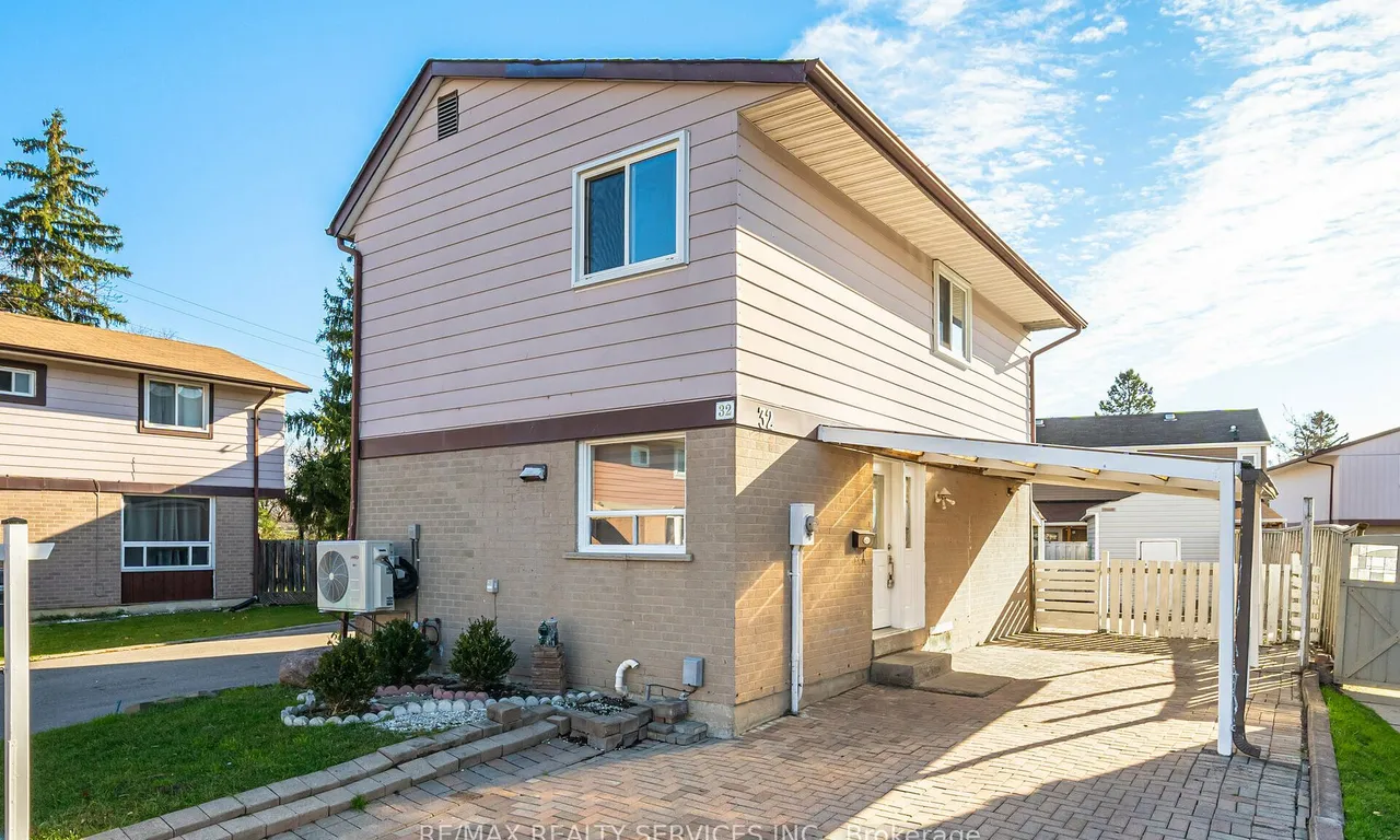 32 Hindquarter Crt, Brampton, ON L6S 2C3