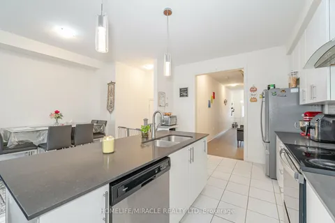 129 Adventura Rd, Brampton, ON L7A 5A7