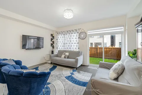 129 Adventura Rd, Brampton, ON L7A 5A7