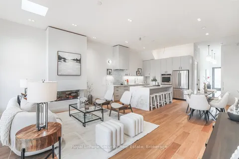 604 Ridelle Ave, Toronto, ON M6B 1K9