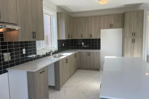 31 Dolomite Dr, Brampton, ON L6P 4R6