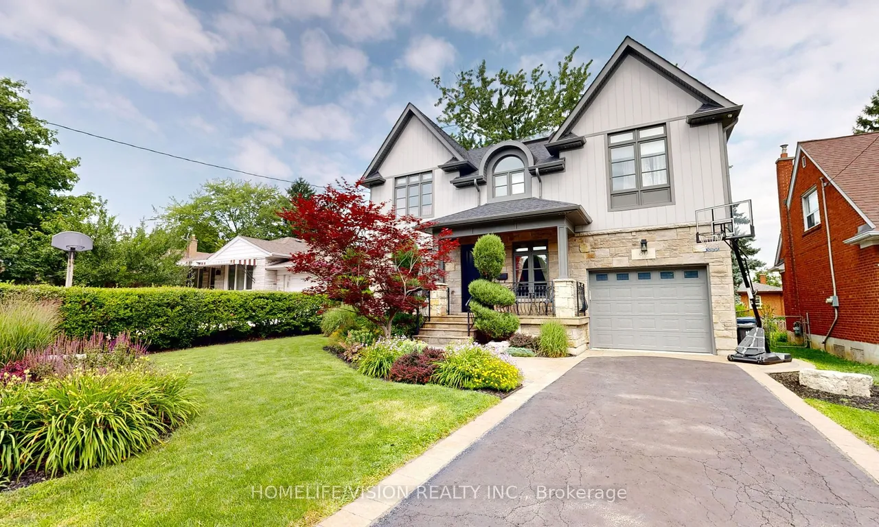 80 North Heights Rd, Toronto, ON M9B 2T8