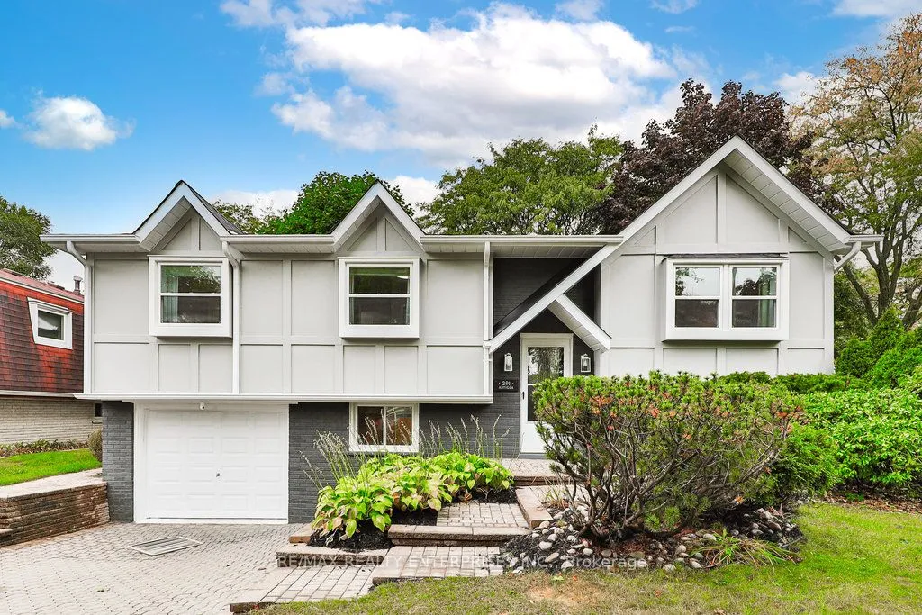 291 Antigua Rd, Mississauga, ON L5B 1C5