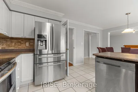 185 Mountainberry Rd, Brampton, ON L6R 2L2