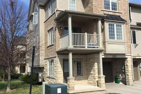 4241 Ingram Common, Burlington, ON L7L 0C3
