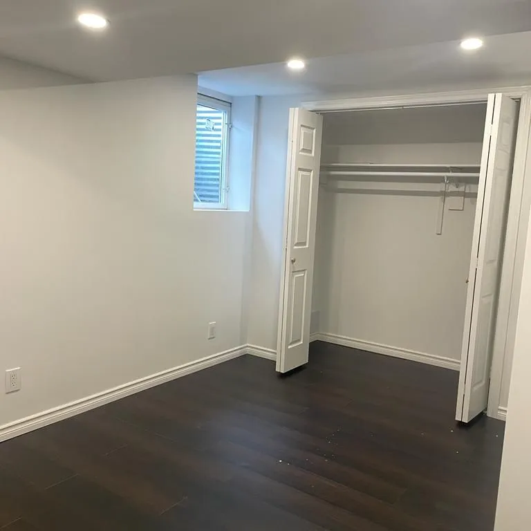 Semi-Detached living room at 3966 Arbourview Terr Mississauga