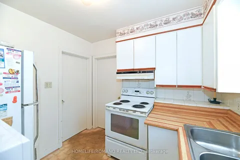 238 Epsom Downs Drive, ON M3M 1T4