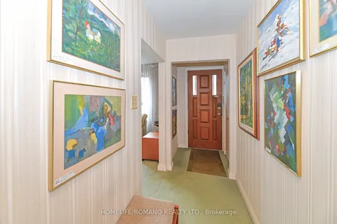 238 Epsom Downs Drive, ON M3M 1T4